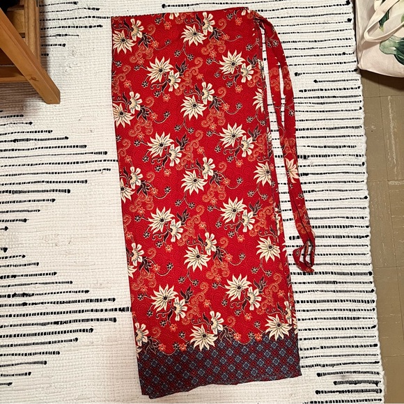 NWOT Malaysian batik wrap skirt sarong - Picture 1 of 3